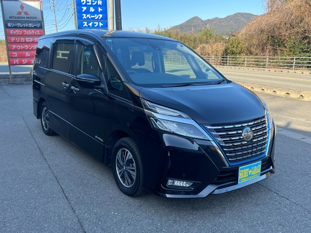 セレナ 1.2 e-POWER ハイウェイスター V 