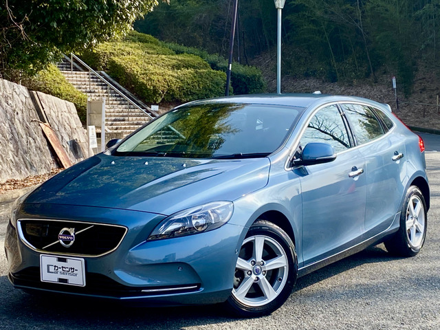 ボルボ V40 