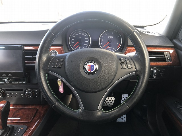 BMWアルピナ D3 ビターボ リムジン リミテッドエディション 右