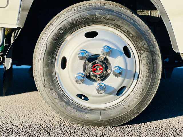 いすゞ エルフ ダブルキャブ の中古車詳細 (99,000km, ホワイト, 埼玉