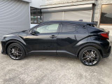 C-HR ハイブリッド 1.8 S GR スポーツ 純正ナビ 衝突軽減 ハーフレザーシート