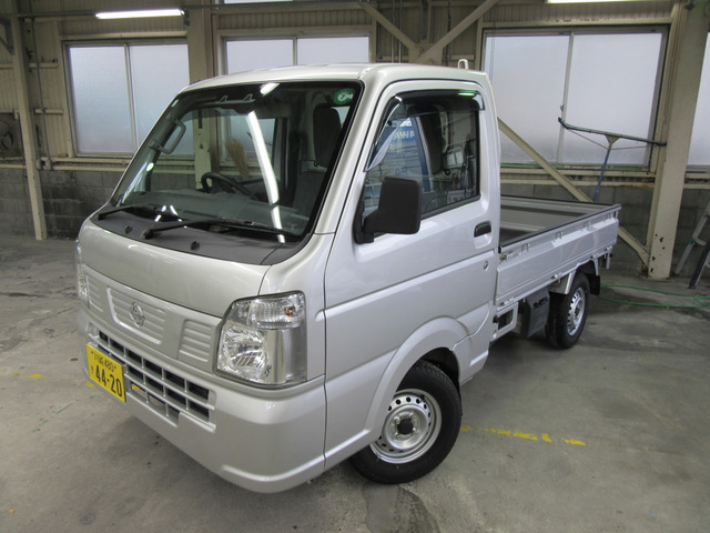 NT100クリッパー DX セーフティ パッケージ 4WD 車検R8.3月 走行4千㎞台