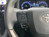 運転中も操作しやすい、ステアリングスイッチ付き!