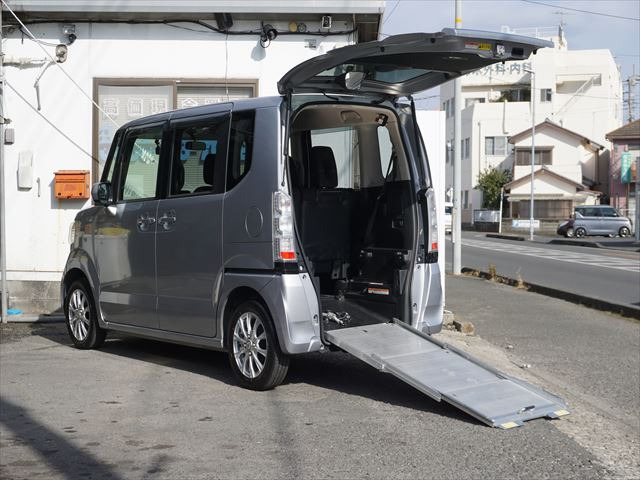 N-BOX+ G 車いす仕様車 スロープ電動ウィンチ禁煙車ナビバックカメ
