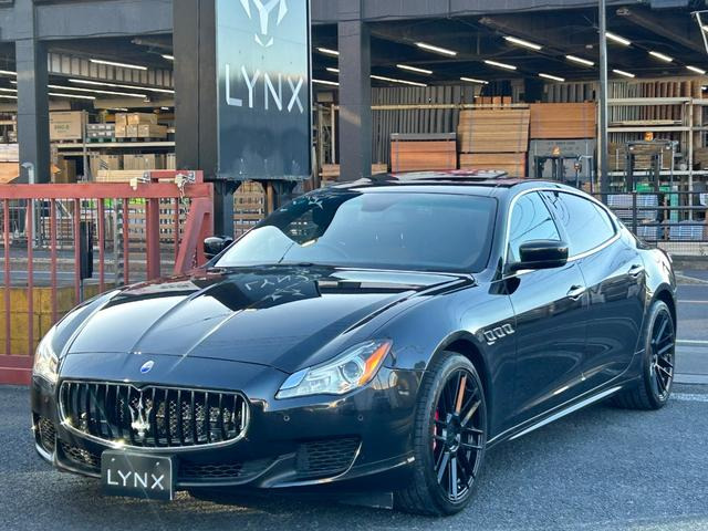 マセラティ クアトロポルテ 純正マフラー 右側 新品、未使用  