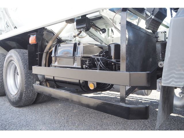 中古車 三菱ふそう スーパーグレート ミキサー車 新明和 8.7立米 中古車 三菱ふそう スーパーグレート ミキサー車 新明和 8.7立米
