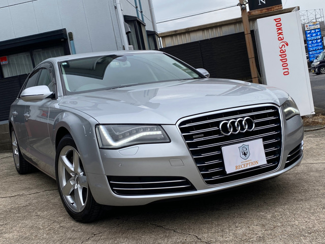 A8 3.0 TFSI クワトロ 4WD 革シート/22wayパワーシート