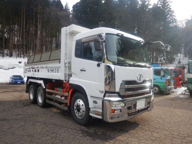 クオン  10tダンプ 7速MT 積載9t