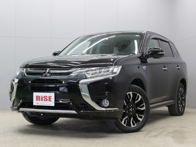 アウトランダーPHEV（三菱）の中古車 | 中古車情報・中古車検索なら 