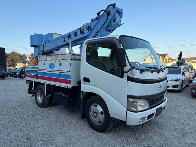 デュトロ  高所作業車 4.9ディーゼル