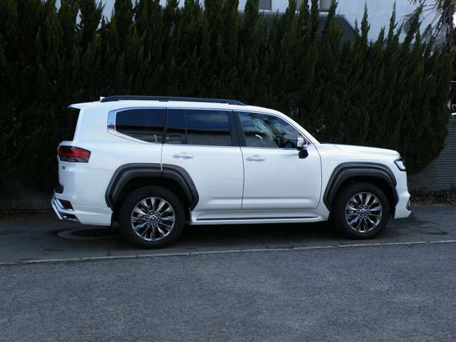 トヨタ ランドクルーザー300 3.5 ZX 4WD モデリスタ クールBOX