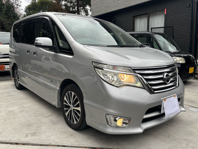 セレナ 2.0 ハイウェイスター S-HYBRID 
