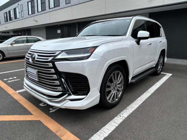 LX 600 エグゼクティブ 4WD マークレビンソン リアエンター