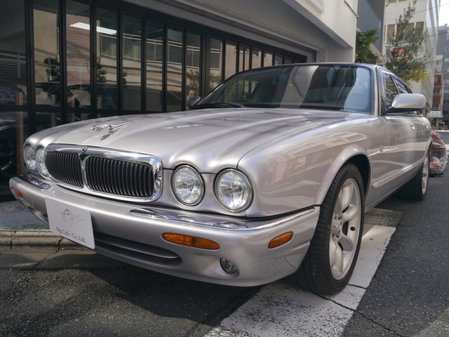 XJ XJR 4.0 スーパーチャージド V8 スーパーチャージド375ps右HD取説