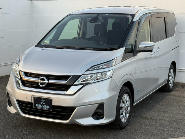 日産 セレナ 2.0 X Vセレクション の中古車詳細 (56,000km, シルバー