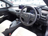UX 250h バージョンL ムーンルーフ パノラミックビューM