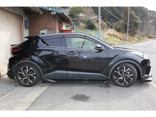 トヨタ C-HR ハイブリッド 1.8 G HKS車高調・TRDエアロ の中古車