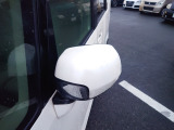 程度が悪い車が安いのは当たり前です。当店はコストを安く!薄利多売価格設定でお客様が良質安価な車両に出会える事にこだわっております。少し年式が古くても程度の良い車両は沢山あります!