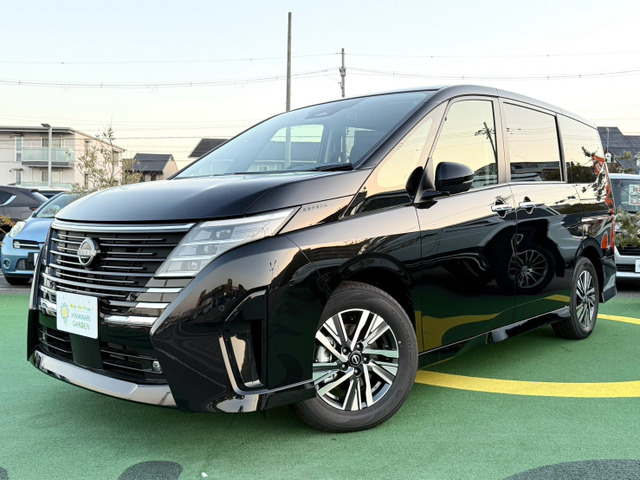 セレナ 2.0 ハイウェイスター V Vセレクション 登録済未使用車/両側電動スライドドア/