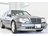 ミディアムクラスワゴン 300TE 後期E500仕様・新車並行・左ハンドル