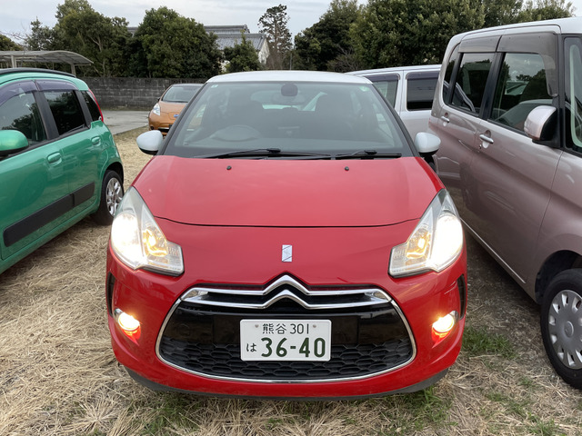 DS3  車検8年7月・修復歴無し・禁煙車
