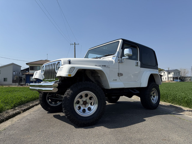 ラングラー サハラ ハードトップ 4WD リフトアップ!ホワイトラングラー!