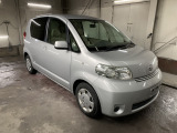 お車と一緒に新品タイヤ(ホイール付き)をご希望の方にはお得な価格にてご提供しております。常時在庫がありますので、いつでもご確認いただけます。