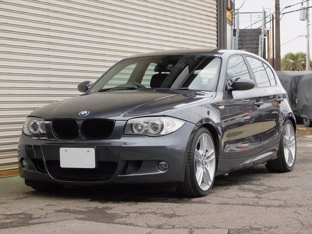 1シリーズ 130i Mスポーツ 3L 6気筒の右MT!