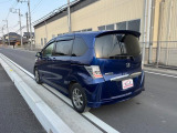 広めの展示場を完備!ゆったりとした空間でおクルマをご確認ください!