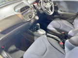フィット 1.3 L 4WD 5年保証 ドラレコ ETC 寒冷地仕様