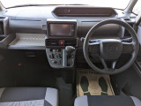 お客様のカーライフをより快適で楽しいものにする為のサポートを行っています。車選びに迷った時のアドバイス、購入後のメンテナンス、更にはドライブをもっと楽しむ為のアイデアや情報の提供まで、幅広くお手伝い。