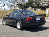 7シリーズ 735i 右ハンドル・SR・黒革・純正ナビ・禁煙車