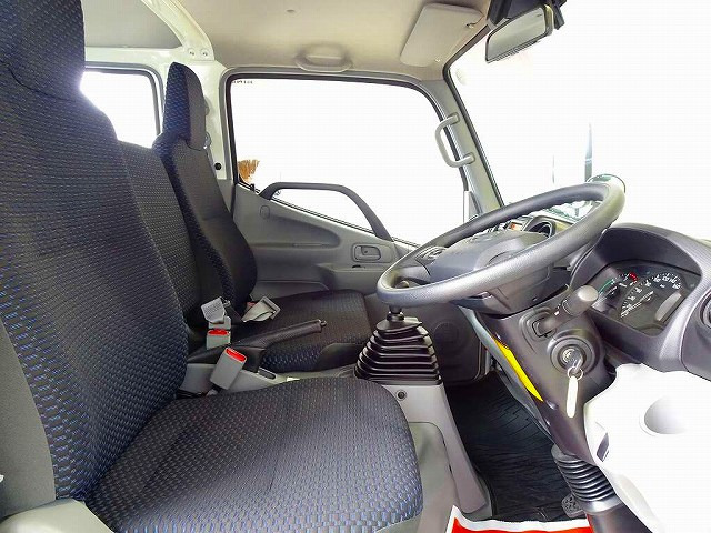 日野 デュトロ 4.0 ダブルキャブ 高床 ディーゼル 4WD 2t 標準