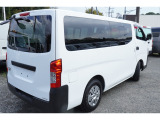 NV350キャラバン 2.0 DX ロング 9人乗Wエアコン後窓ナビBカメラ簿11枚