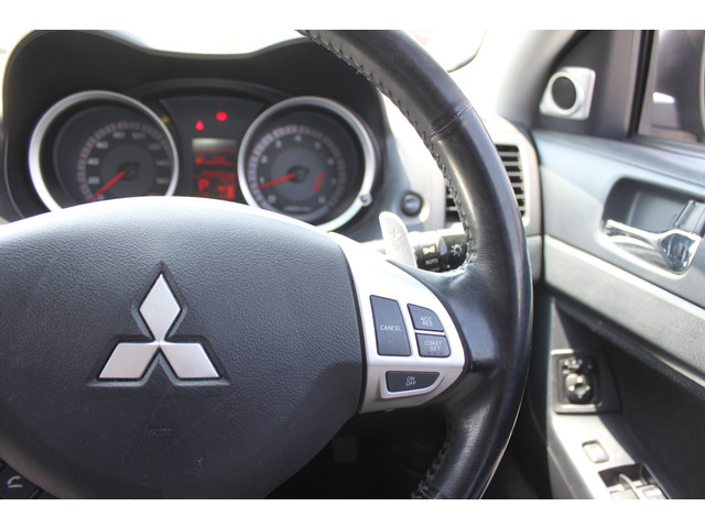 中古車 三菱 ギャランフォルティス 2.0 スポーツ ナビパッケージ の  