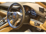 パナメーラ 3.0 PDK AppleCarPlay/20インチAW