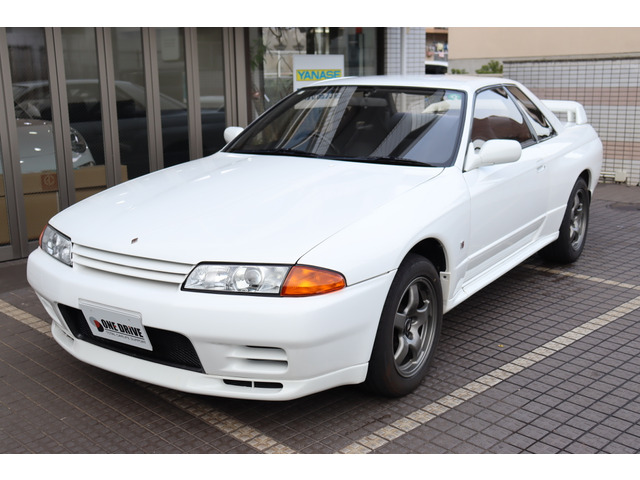 4365999 平成3年車 書類付き ボディ スカイライン GT-R BNR32 中期 トラスト企画 Yahoo!オークション -「スカイライン」 - 中古車・新車の落札相場