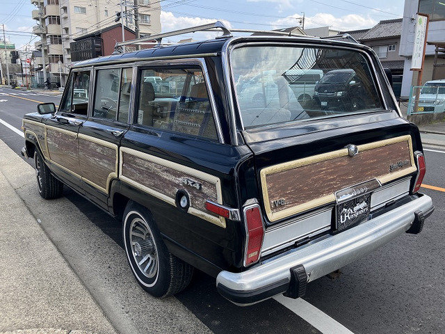 クライスラージープ グランドワゴニア 1981年モデル グランド