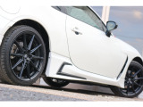 ☆TRDサイドエアロ装着黒のガーニッシュがカッコいいい!