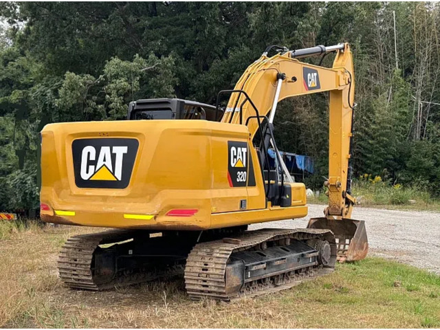 CAT 油圧ショベル 低アワー、内外装良好