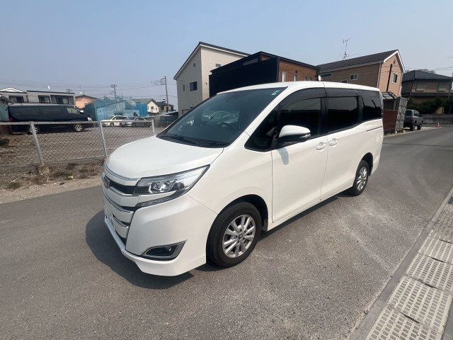 ノア 2.0 G 4WD toyota ノア85 4wd 純正ナビ
