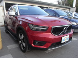 XC40 T4 モメンタム サンルーフ ナビTV 360°カメラ