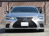 LS 500h エグゼクティブ アドバンスドドライブ 4WD 銀影ラスター/サンルーフ/マクレビ