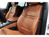 X6 M 4.4 4WD シナモンレザー/ジャーマンマエストロ/