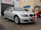 3シリーズセダン 320i 
