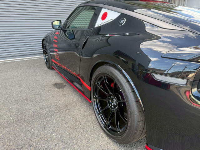 今日の２４時まで限定価格1/3のお値段です。３点セット　赤×黒 日産 フェアレディZ 3.0 NISMO 東京オートサロン出展車両Z NISMO の