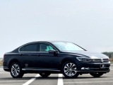 パサート TSI ハイライン 1オーナー 正規Dラー車 黒革シート