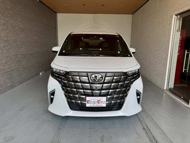 トヨタ アルファード ハイブリッド 2.5 Z E-Four 4WD ユニバーサル