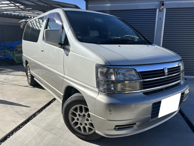 エルグランド 3.3 X 4WD ムーンルーフ付き・4WD!!