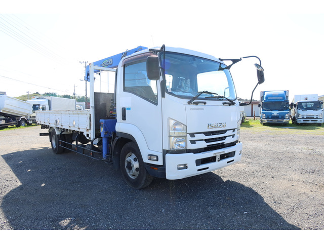 フォワード  4段ラジコンクレーン車 積載2650kg